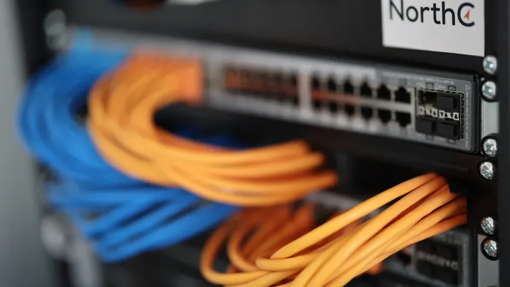 3 big benefits and drawbacks of 1U switched PDUs