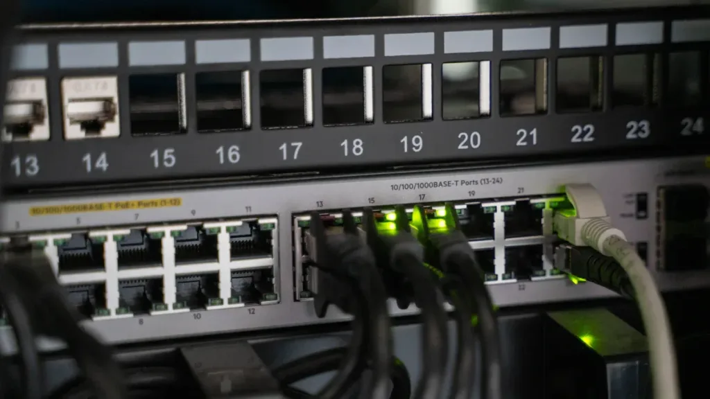 Top Benefits of Using a Rack Mounted PDU for Your IT Infrastructure
